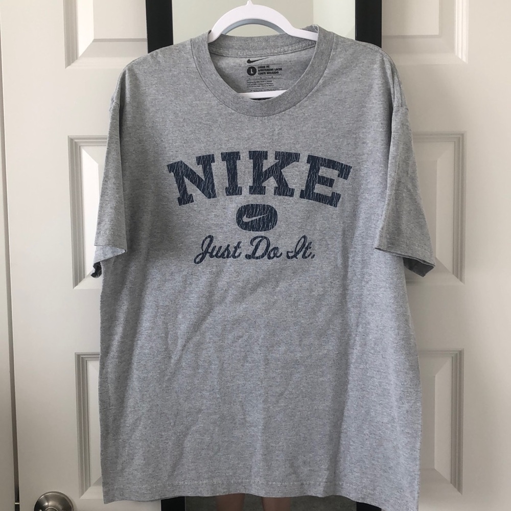 Nike Loose Fit T-shirt